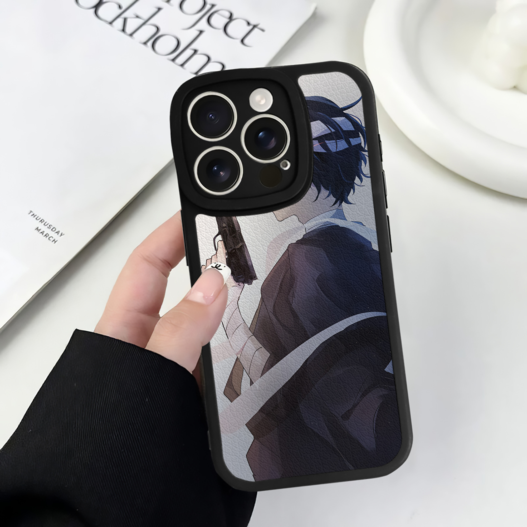 （画像用） 文豪ストレイドッグス Bungo Stray Dogs 【iPhone 16シリーズ対応】シリコンスマホケース（レザー調） 材質：シリコン